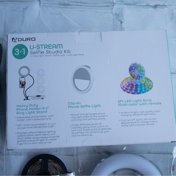 Aduro U-Stream 3-in-1 Selfie Studio Kit (*Missing - Clip-On Selfie Light*) - Picture 11 of 11